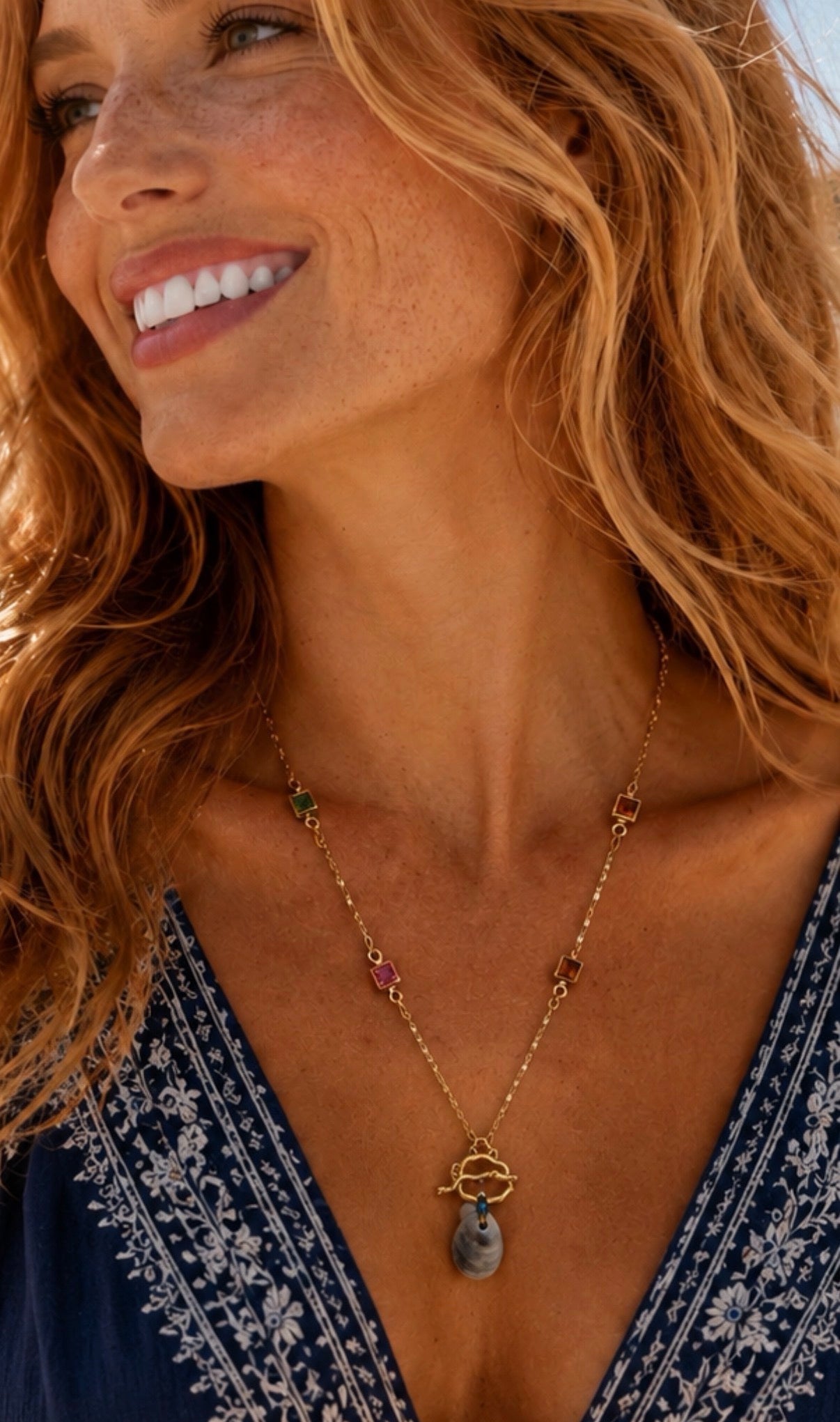 ISLAND BLUE NECKLACE